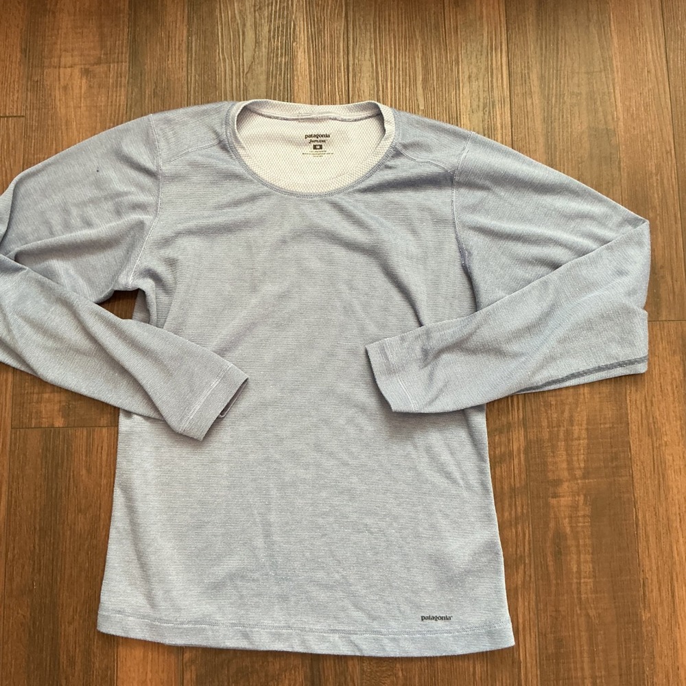 Patagonia Capilene Base Layer Top Blue Long Sleeve Crew Neck Medium Hiking Tee